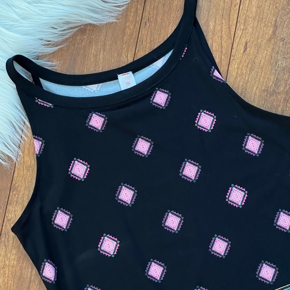 No Boundaries Stretch Sleeveless Tank Top-Elephant Print NWOT - Picture 4 of 7